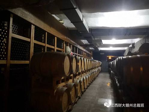 赣州市江西财大EMBA同学联谊会组织理事会成员赴烟台学习考察808.jpg 赣州市江西财大EMBA同学联谊会组织理事会成员赴烟台学习考察808.jpg